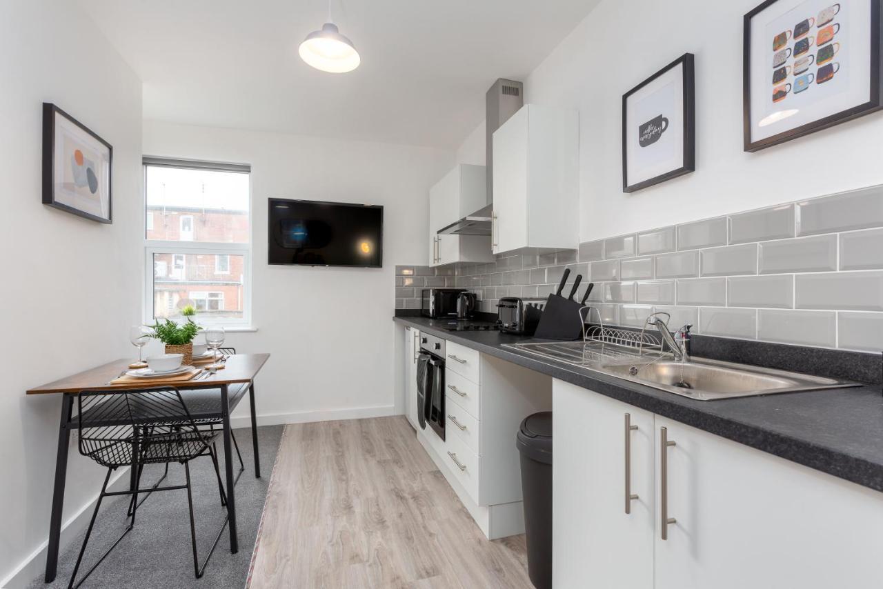 Charles Alexander Short Stay - Charnley House Apartments Blackpool Esterno foto