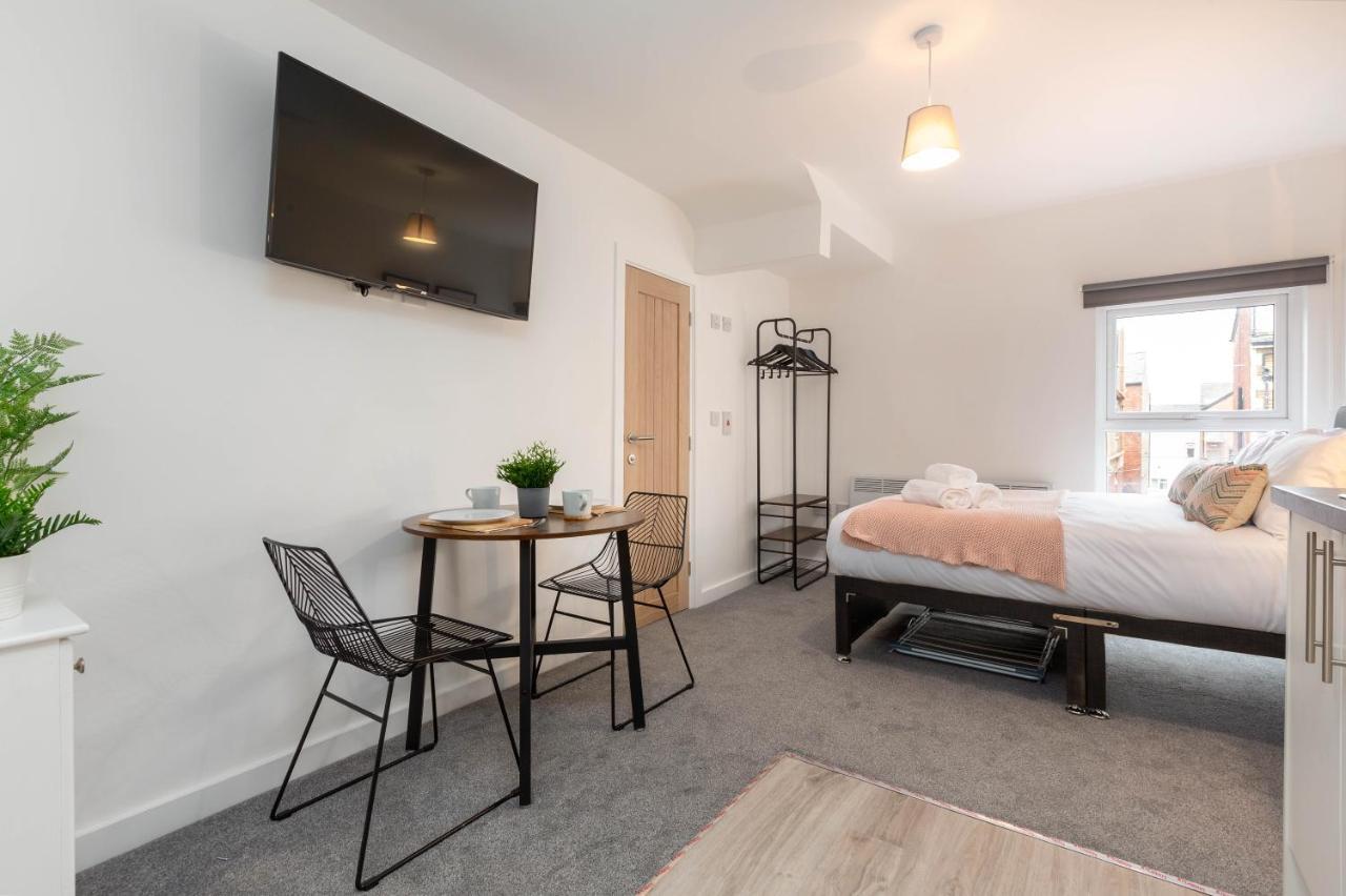 Charles Alexander Short Stay - Charnley House Apartments Blackpool Esterno foto