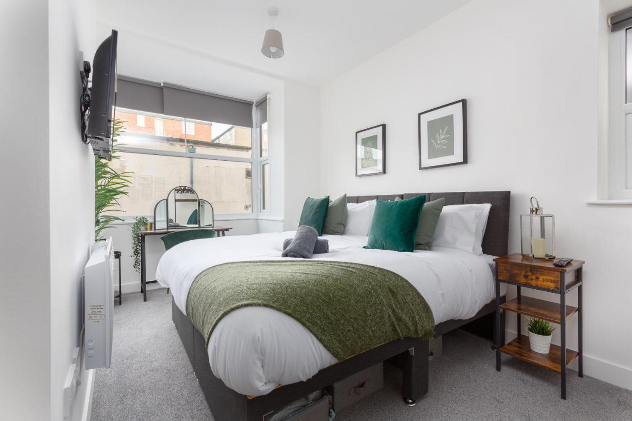 Charles Alexander Short Stay - Charnley House Apartments Blackpool Esterno foto