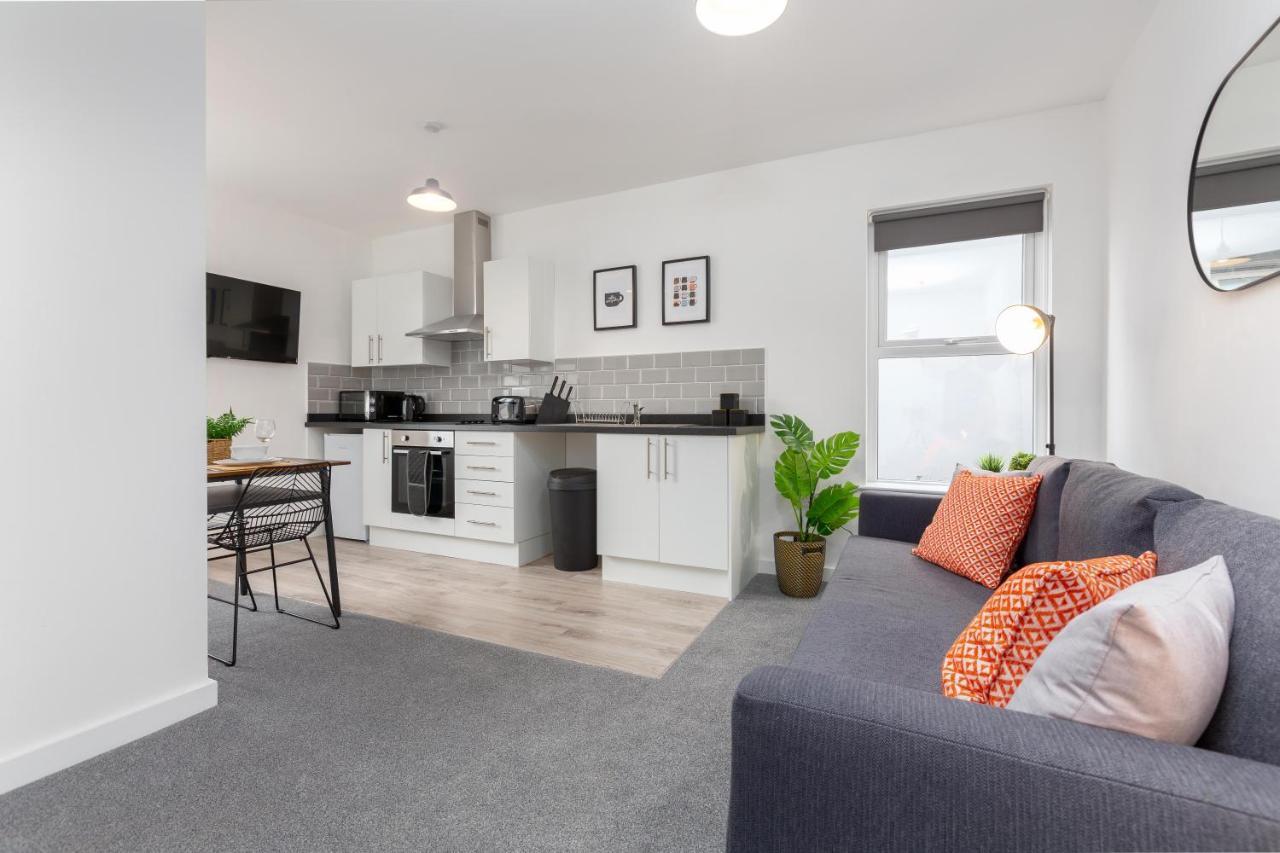 Charles Alexander Short Stay - Charnley House Apartments Blackpool Esterno foto