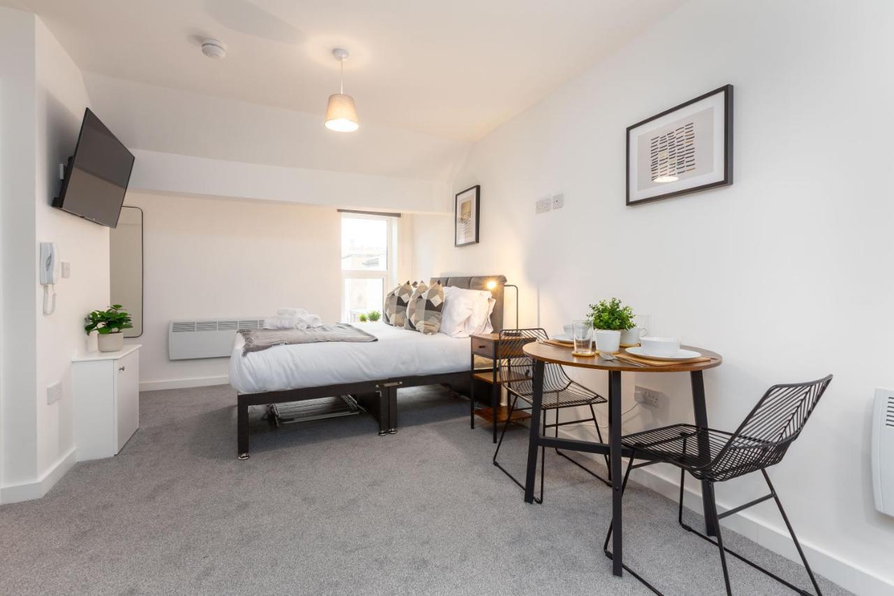 Charles Alexander Short Stay - Charnley House Apartments Blackpool Esterno foto