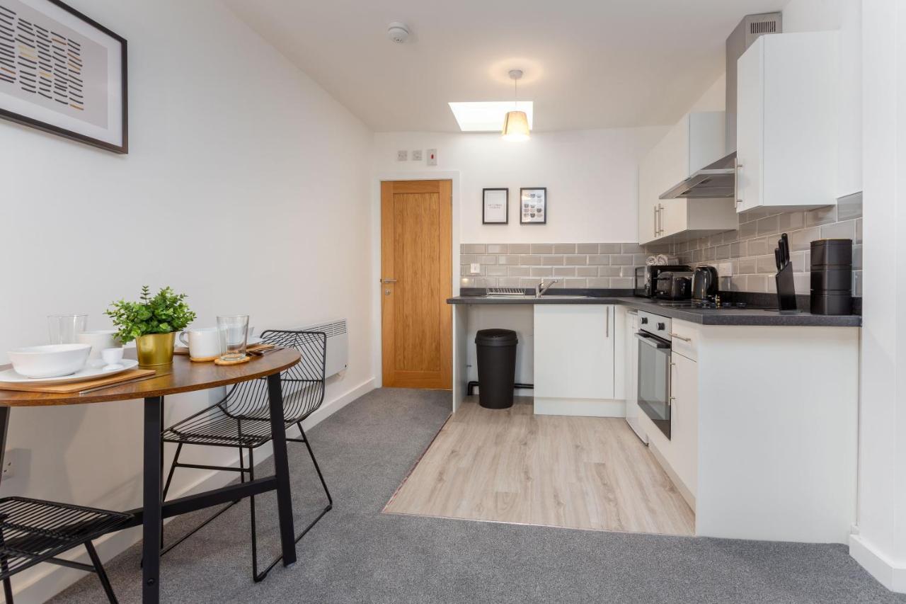 Charles Alexander Short Stay - Charnley House Apartments Blackpool Esterno foto