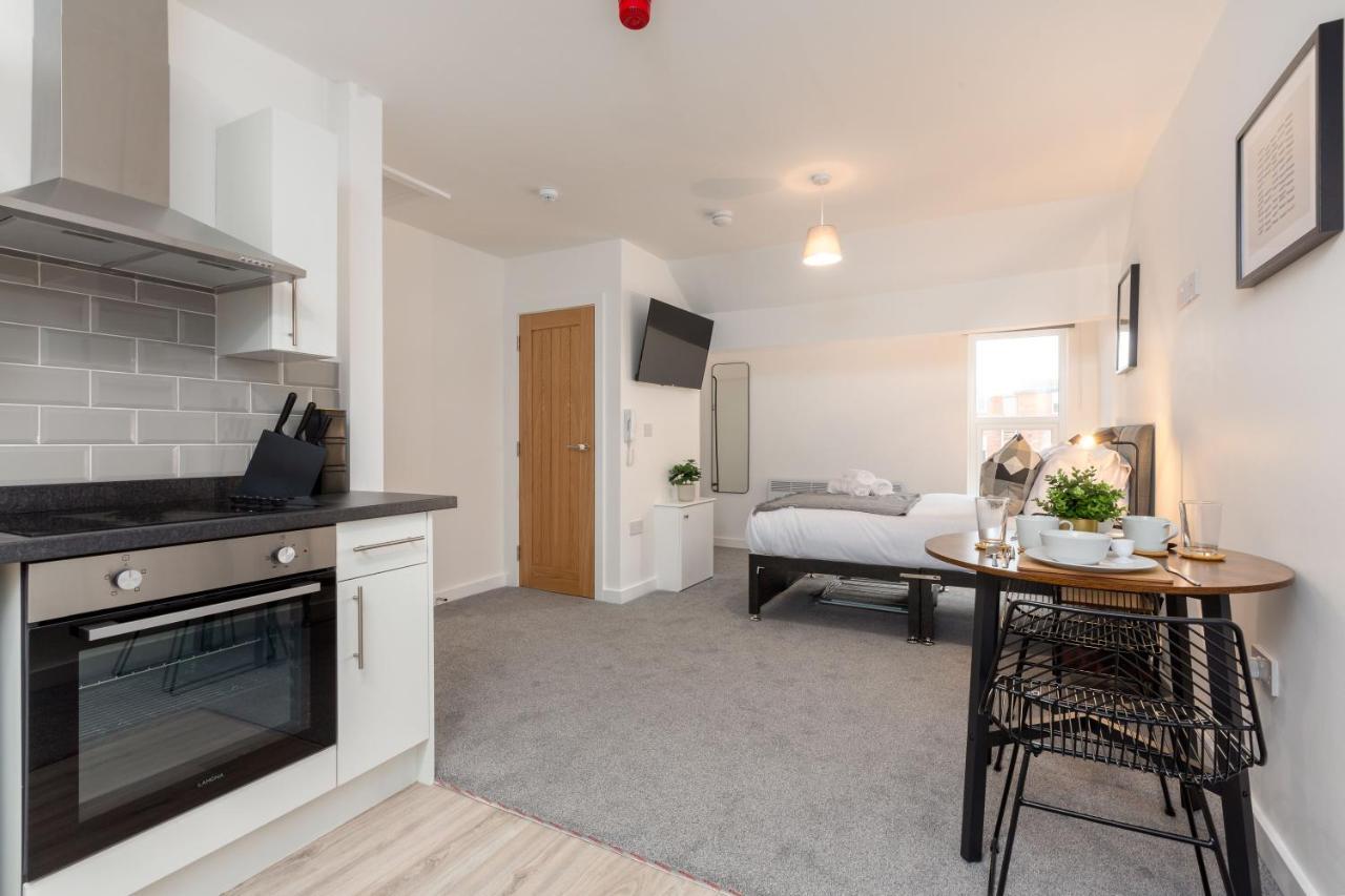 Charles Alexander Short Stay - Charnley House Apartments Blackpool Esterno foto