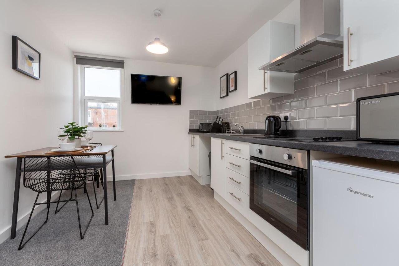 Charles Alexander Short Stay - Charnley House Apartments Blackpool Esterno foto