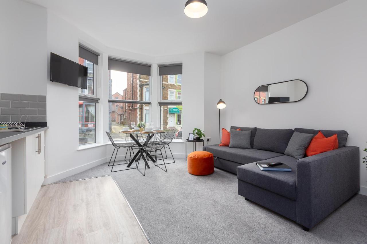 Charles Alexander Short Stay - Charnley House Apartments Blackpool Esterno foto