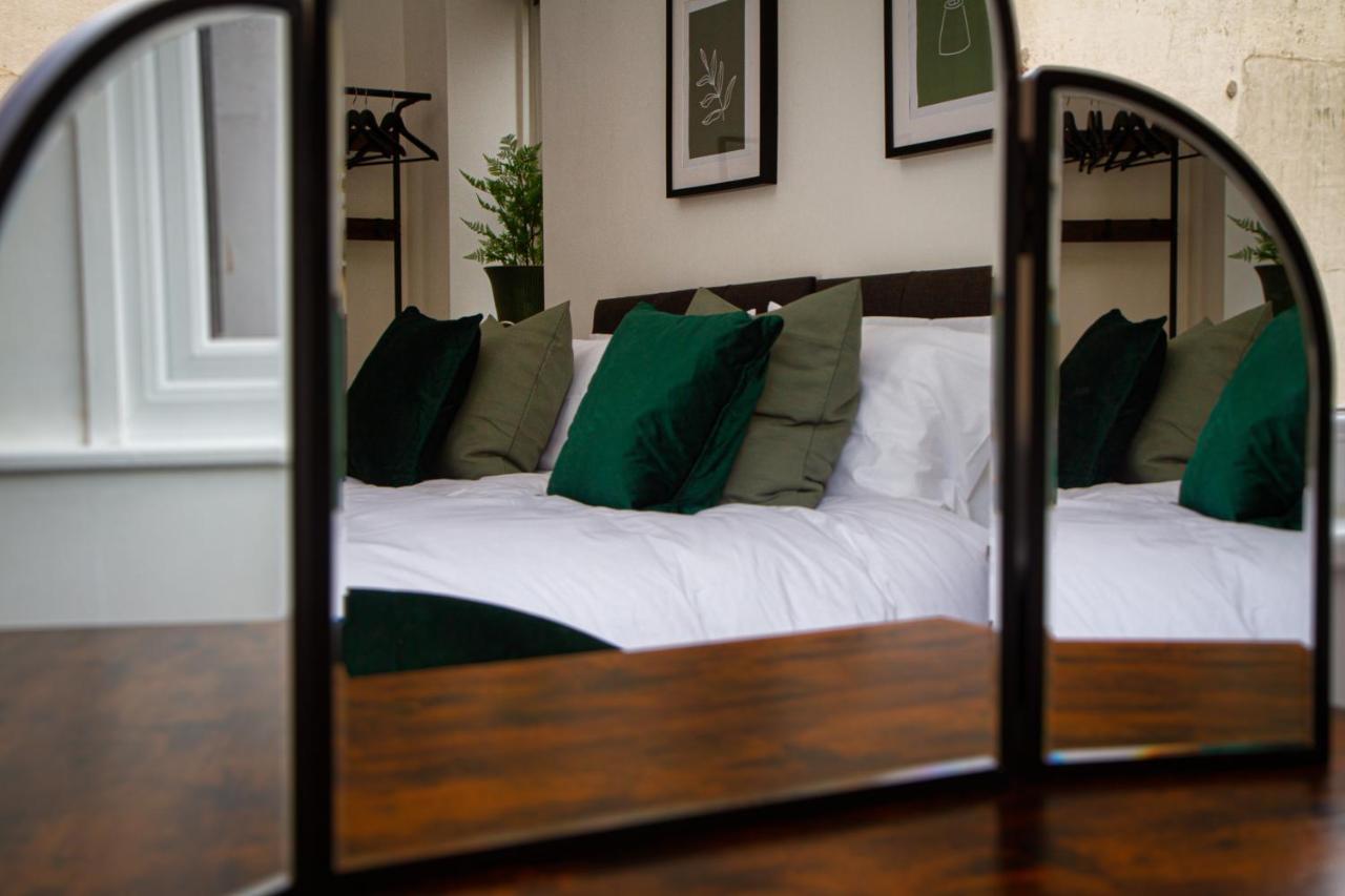 Charles Alexander Short Stay - Charnley House Apartments Blackpool Esterno foto