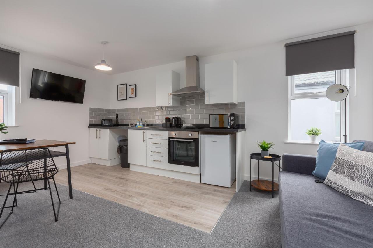 Charles Alexander Short Stay - Charnley House Apartments Blackpool Esterno foto
