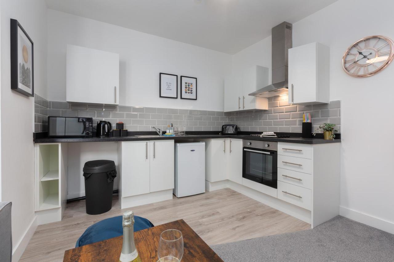 Charles Alexander Short Stay - Charnley House Apartments Blackpool Esterno foto